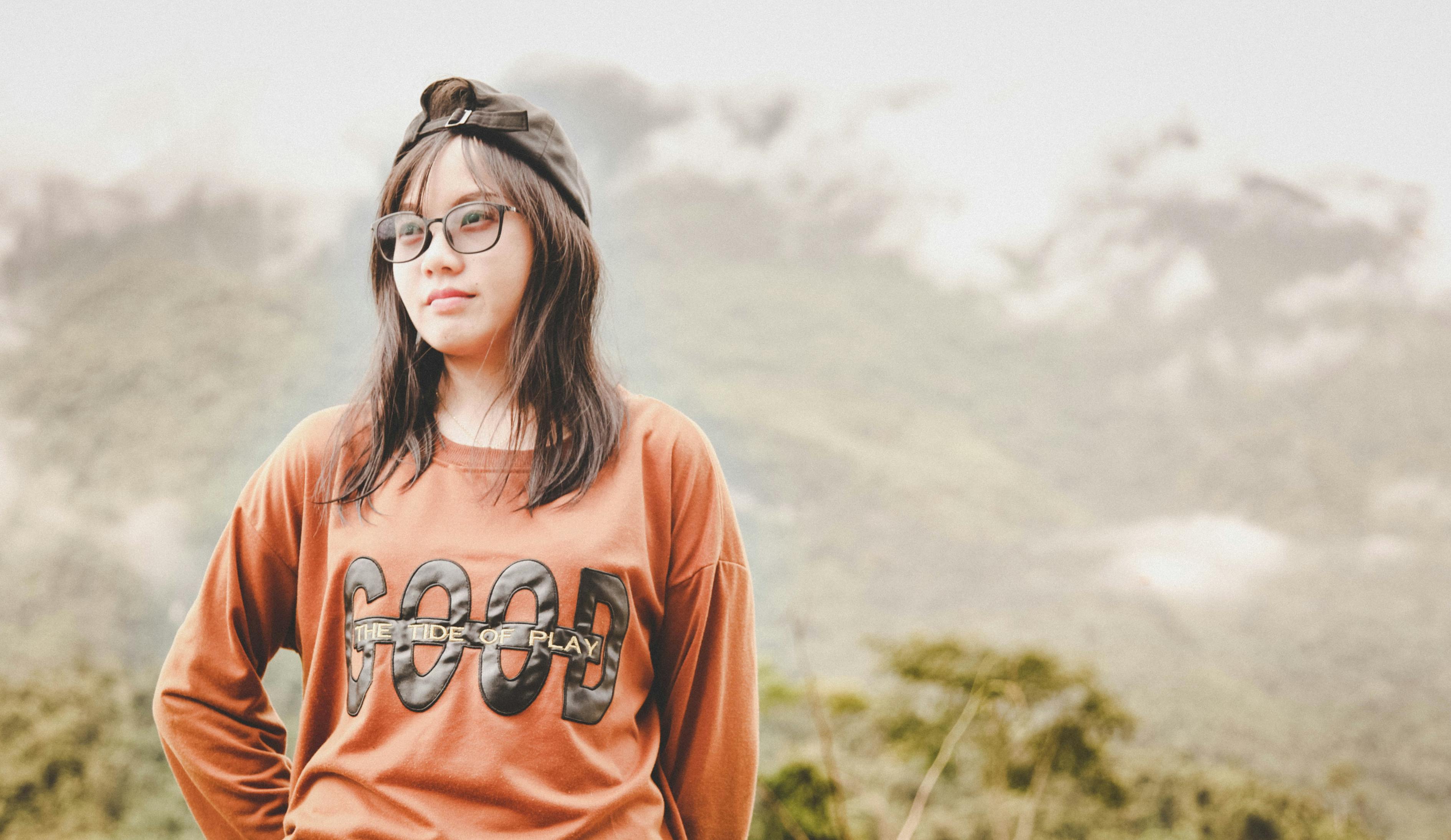 杨钰莹最新照片展现时光不老，美丽依旧的魅力